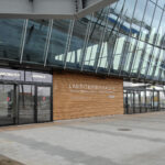 Irtokirjaimet, Länsiterminaali 2, Versaali