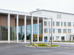 Monitoimijatalo Wintteri, Opasteet, Versaali