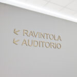 Messinkiset irtokirjaimet, Versaali