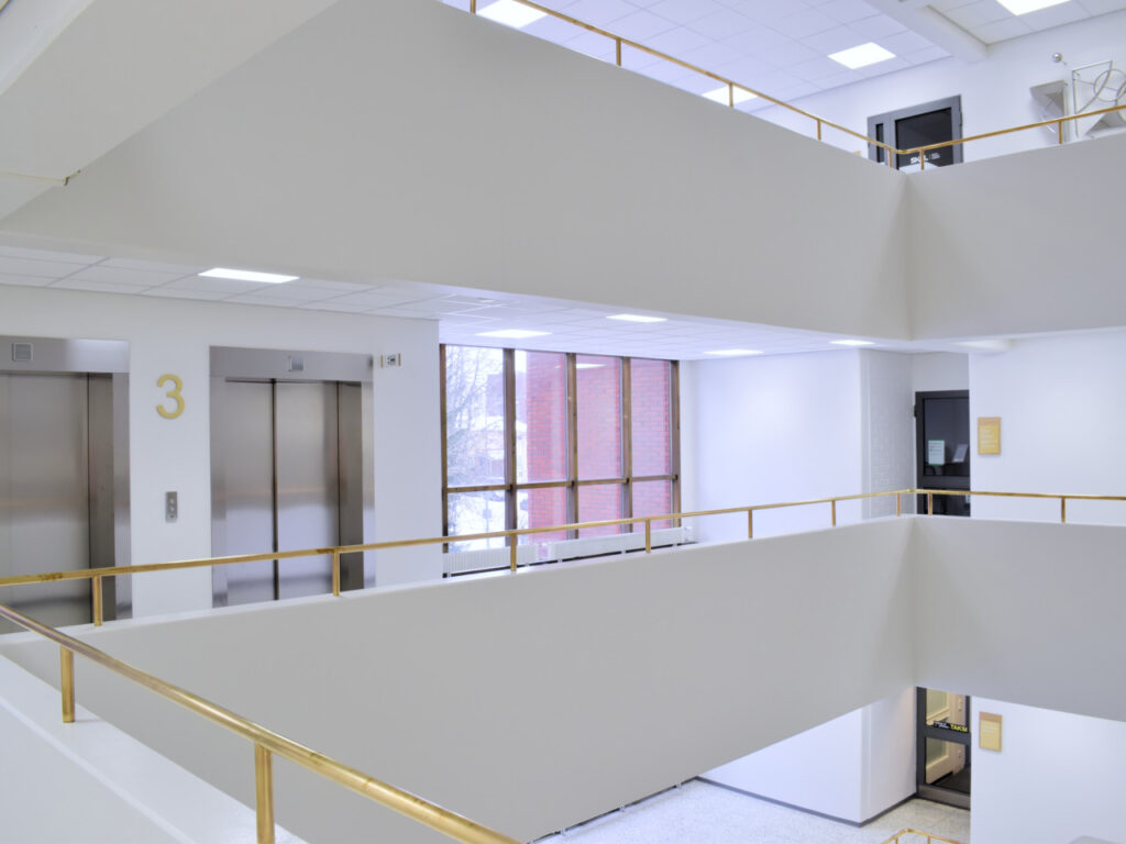 Kuljetuskuutio, Versaali