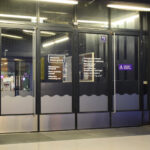 Ovien teippaukset ja huurrekalvot, Versaali