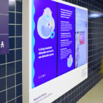 Näytön kotelo, Versaali